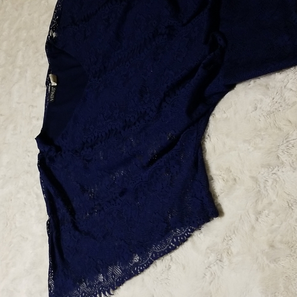 Venus Top Womens Size Small Blue Lace Butterfly Sleeve - Picture 4 of 10